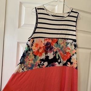 Women’s boutique brand tunic. Size XLarge.